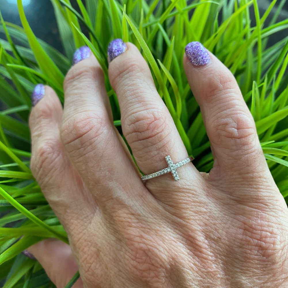 Sterling Silver Cross Ring - Picture 5 of 6